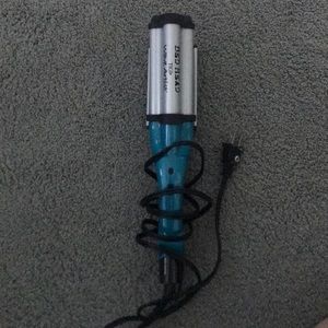 wave artist from bed head